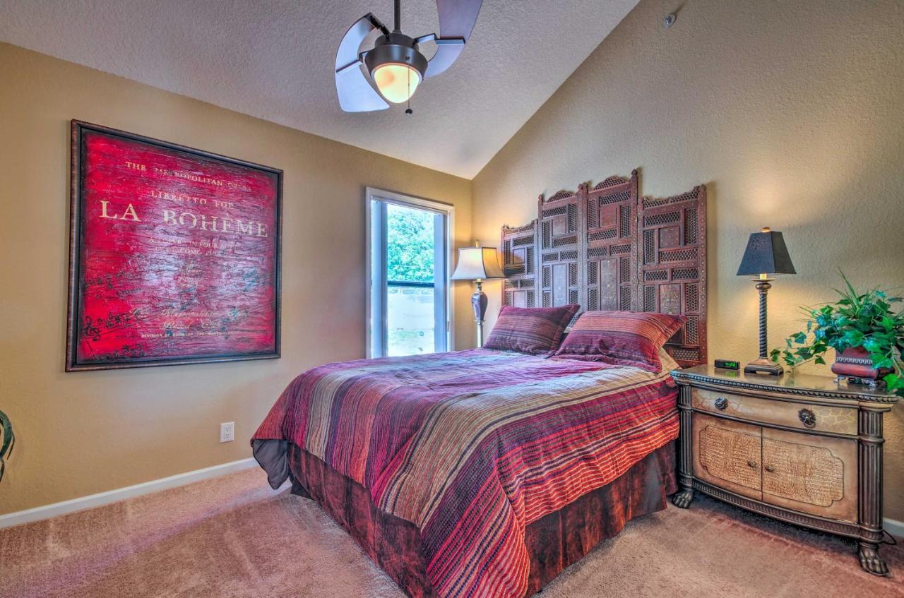 Osage Beach Condo With Shared Pool And Lake Views! Exteriör bild